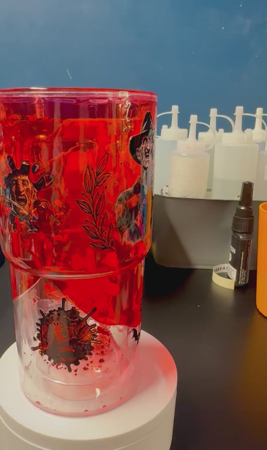 18 Oz Freddy Honey Drip Cup